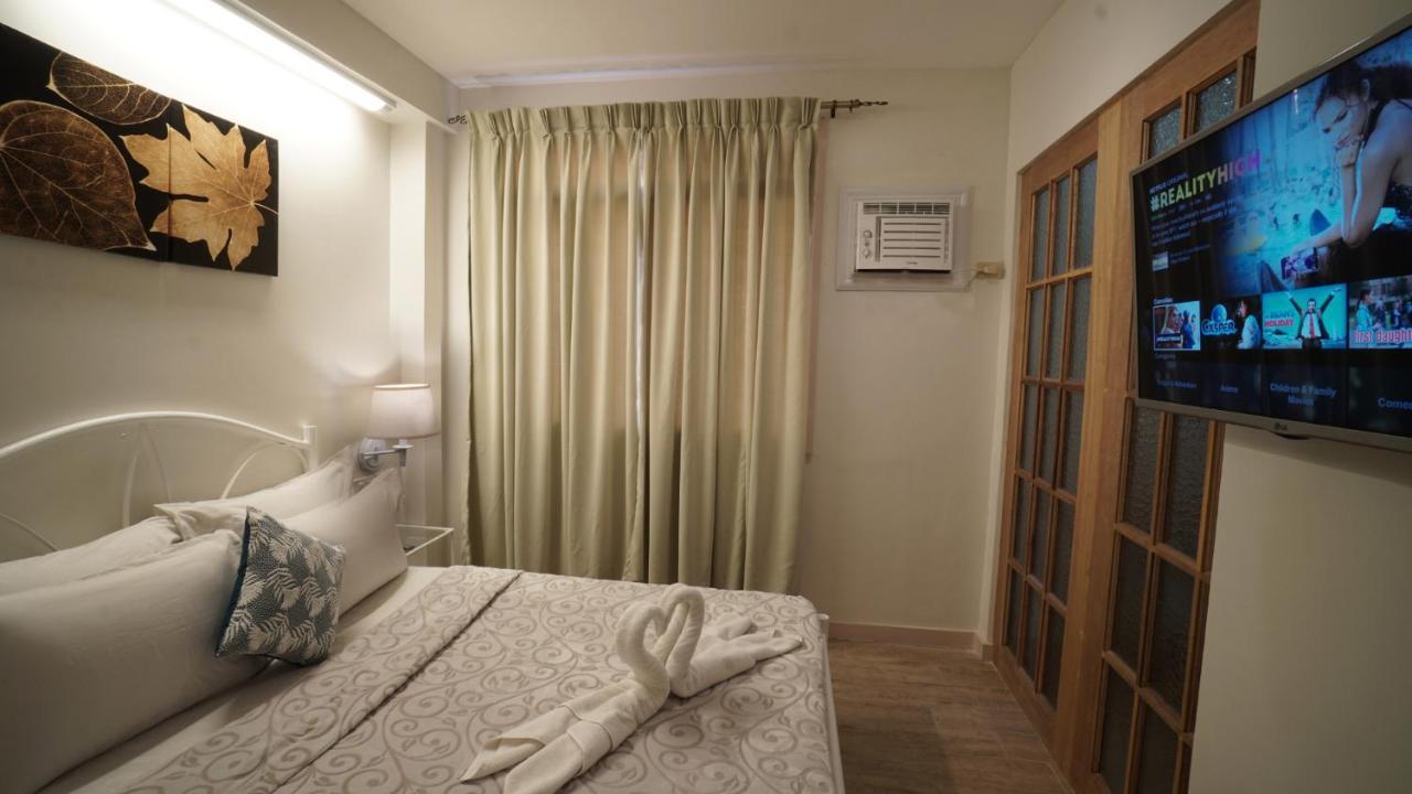 1775 Adriatico Suites Manila Exterior photo