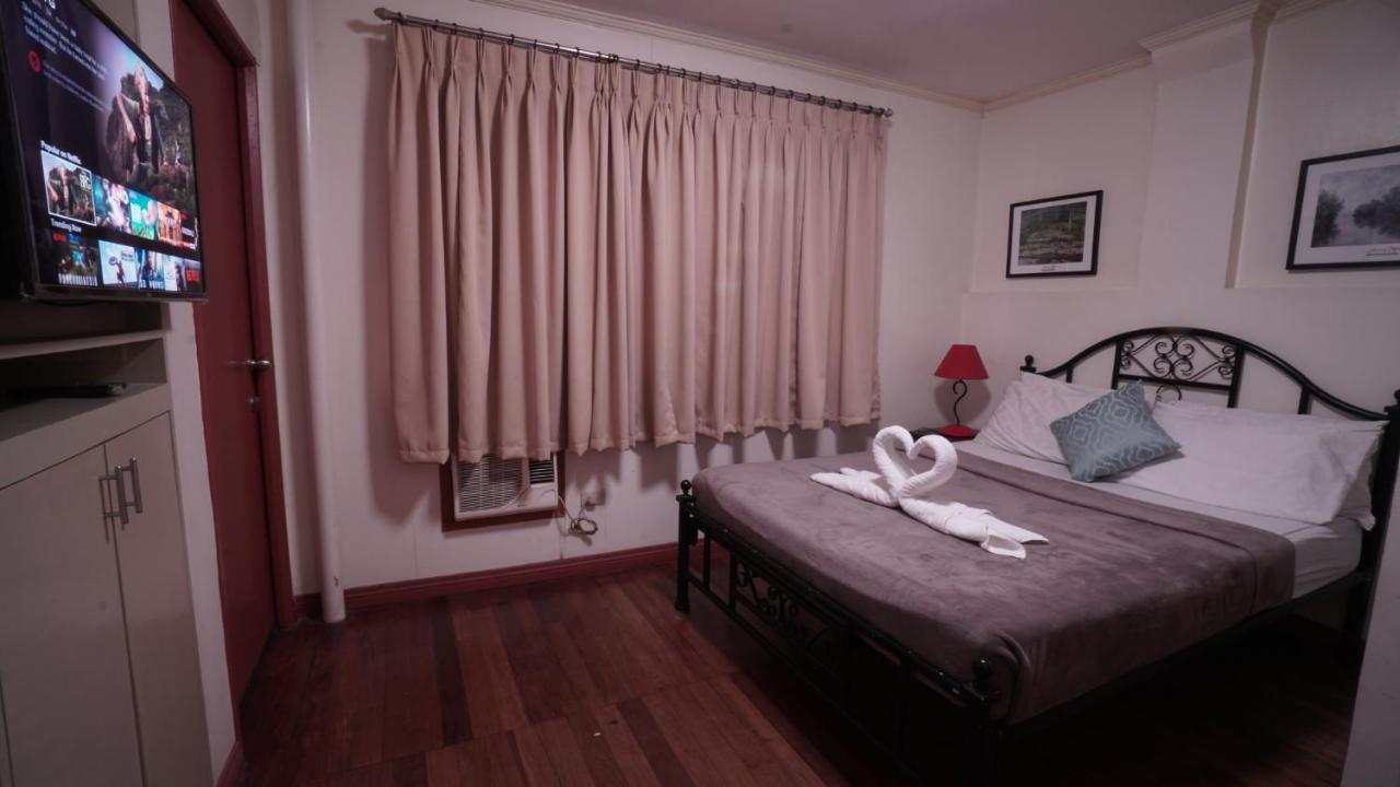 1775 Adriatico Suites Manila Exterior photo