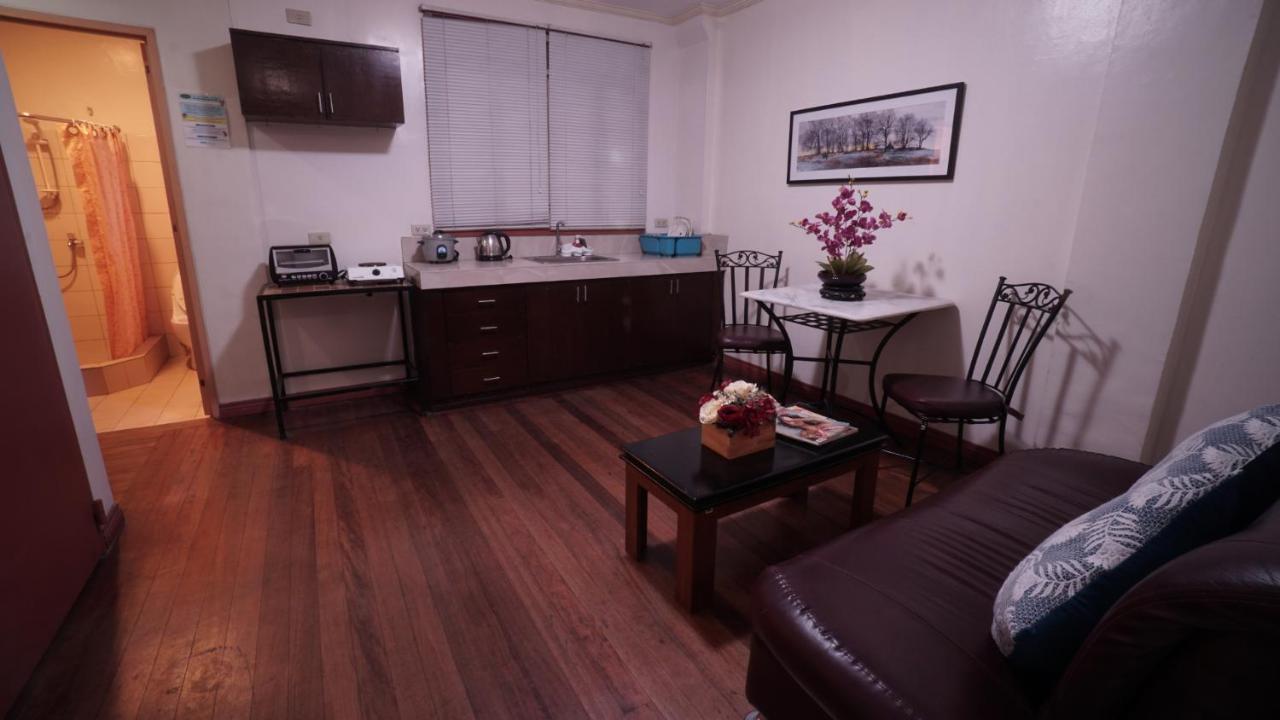 1775 Adriatico Suites Manila Exterior photo
