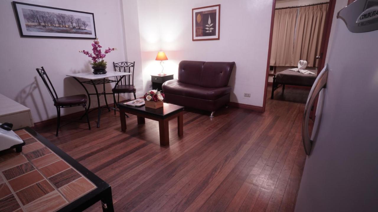 1775 Adriatico Suites Manila Exterior photo