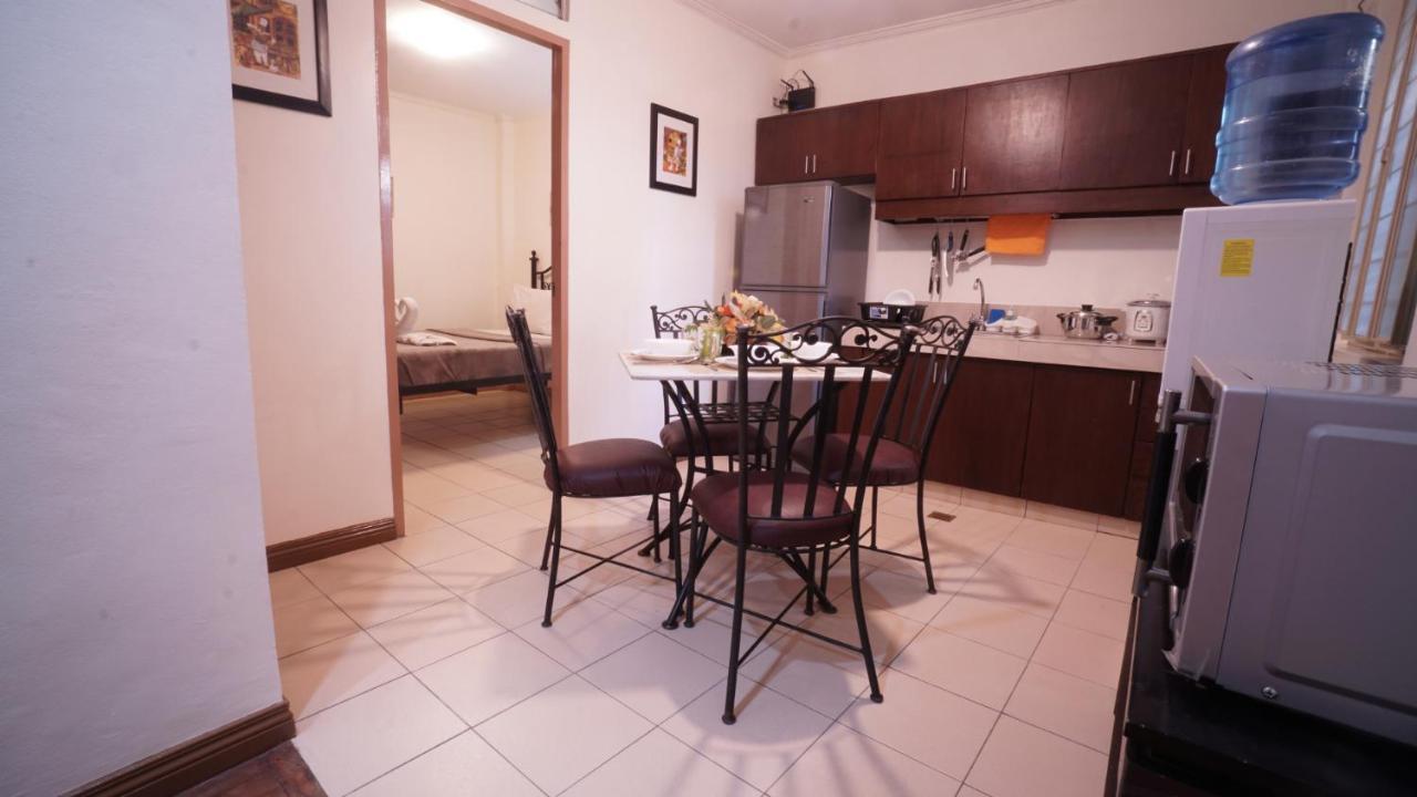 1775 Adriatico Suites Manila Exterior photo