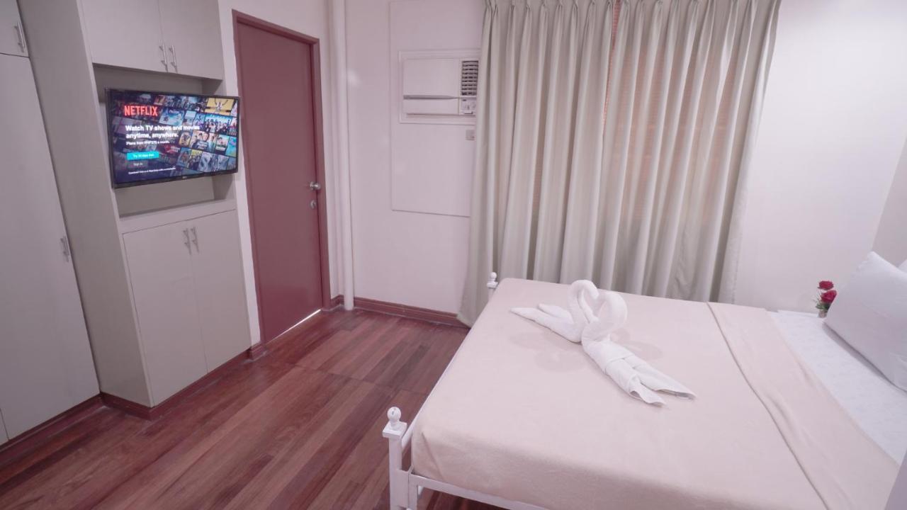 1775 Adriatico Suites Manila Exterior photo